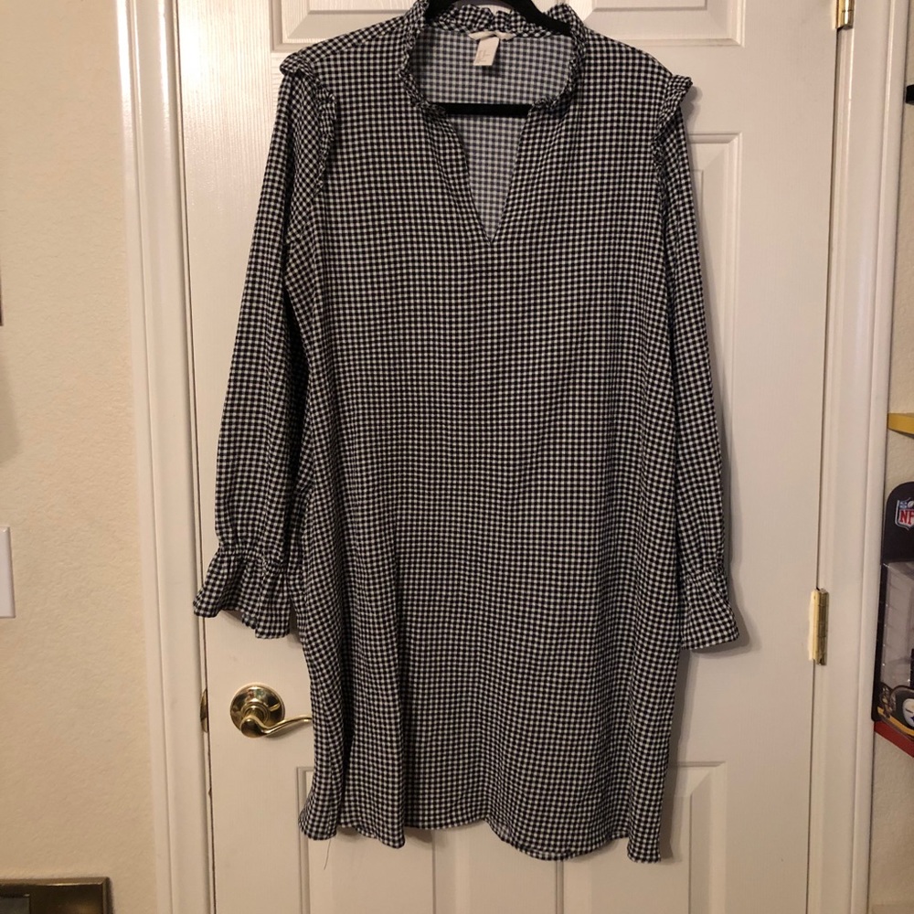 H&M Black & White Dress
